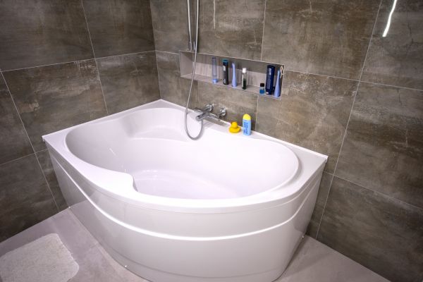 Large Bathtub Installation in Terre Haute