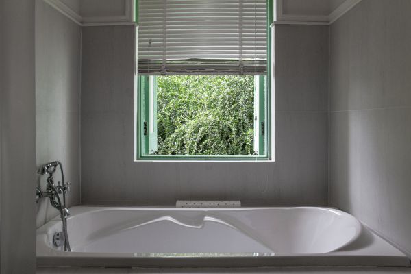 Fiberglass Tub Installation in Terre Haute